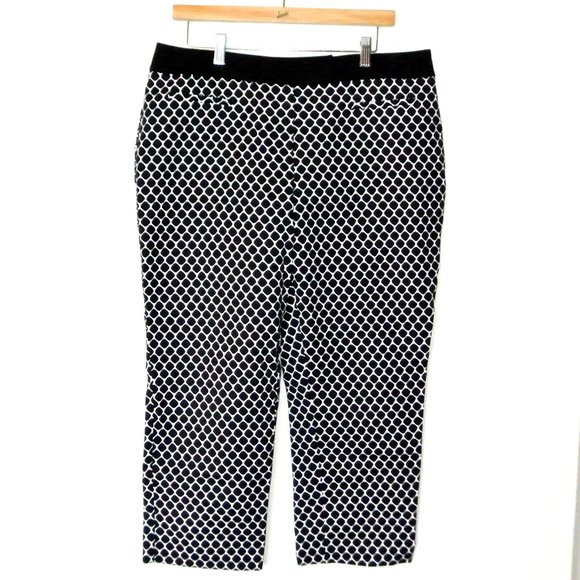 Apt. 9 Modern Fit Black White Print Pants 12 - Picture 5 of 9